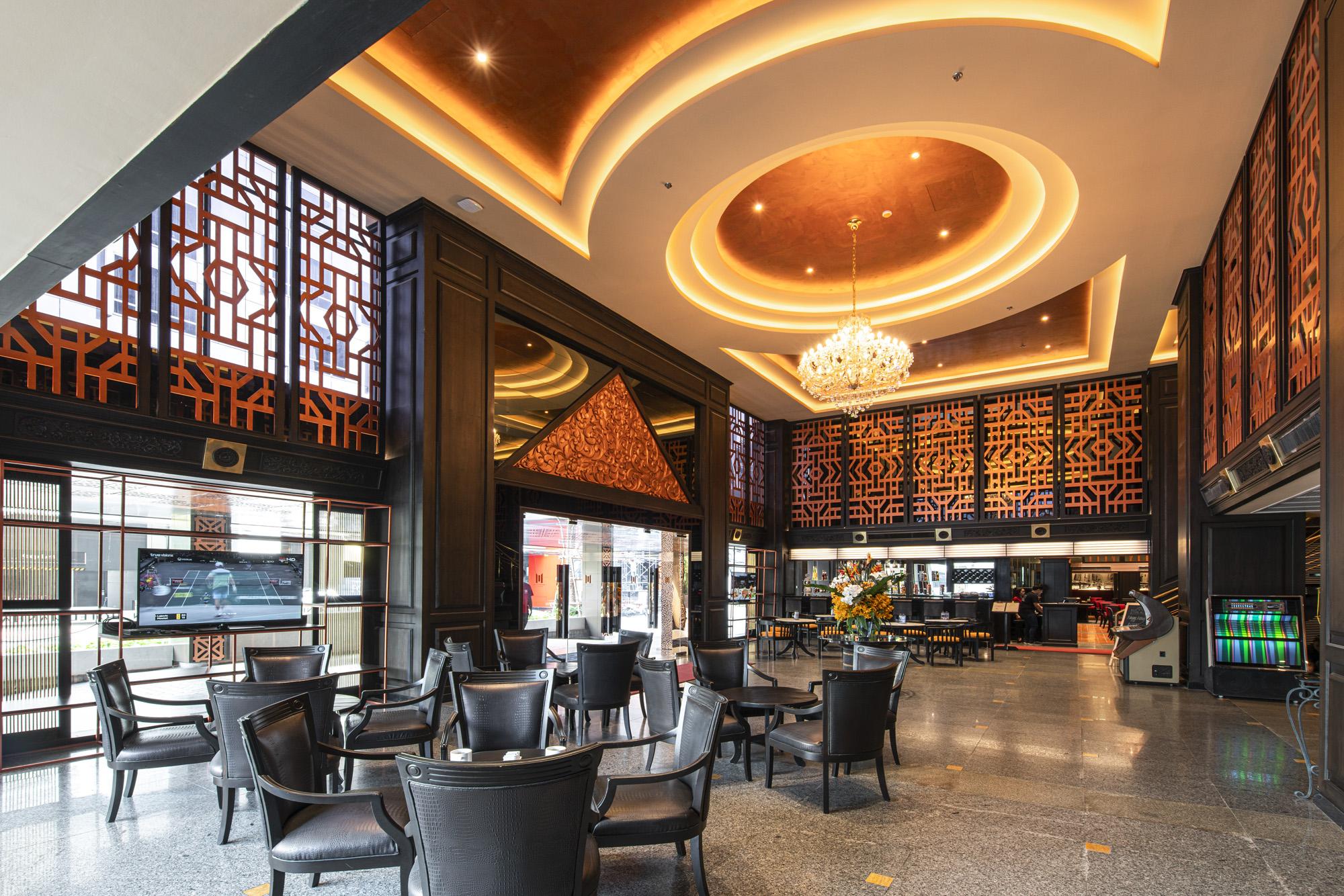 Manhattan Hotel Бангкок Экстерьер фото