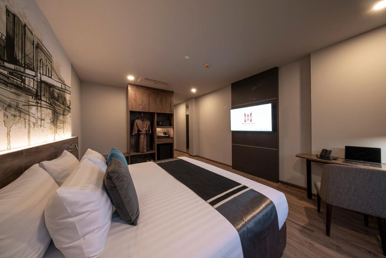 Manhattan Hotel Бангкок Экстерьер фото